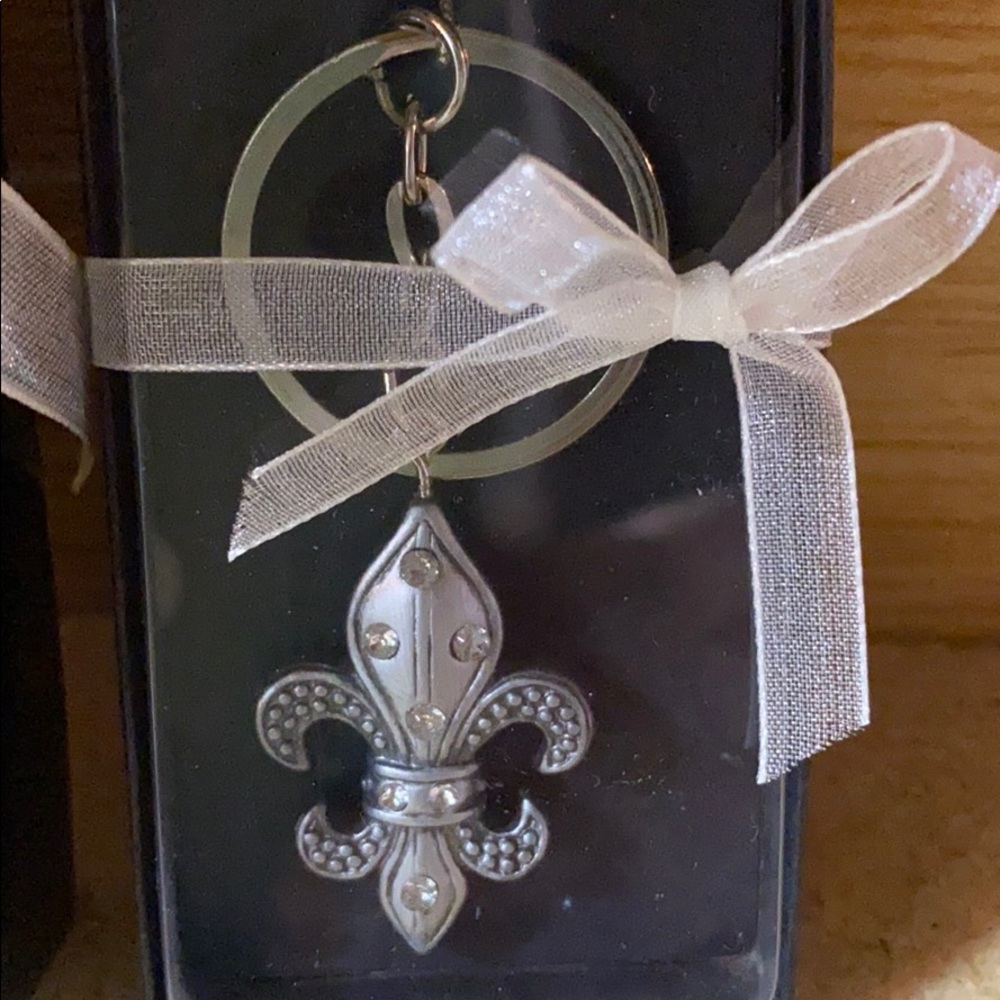 Two French inspired Key Chains - Picture 4 of 4